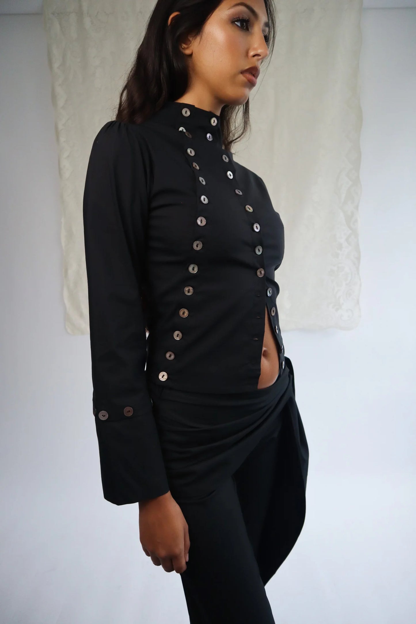 Long Sleeve Poet Shirt in Black